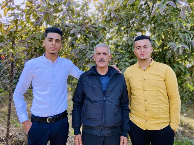 صورة من ألبوم عائلة الشواف
