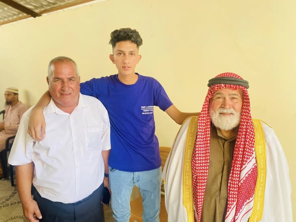 تهنئة بالنجاح والتفوّق لـلطالب عمر إسماعيل الشواف