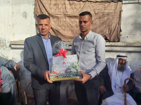 قراءة الفاتحة لكريمته روزان علي الشاب الخلوق الطيب محمد خالد ابو عليان