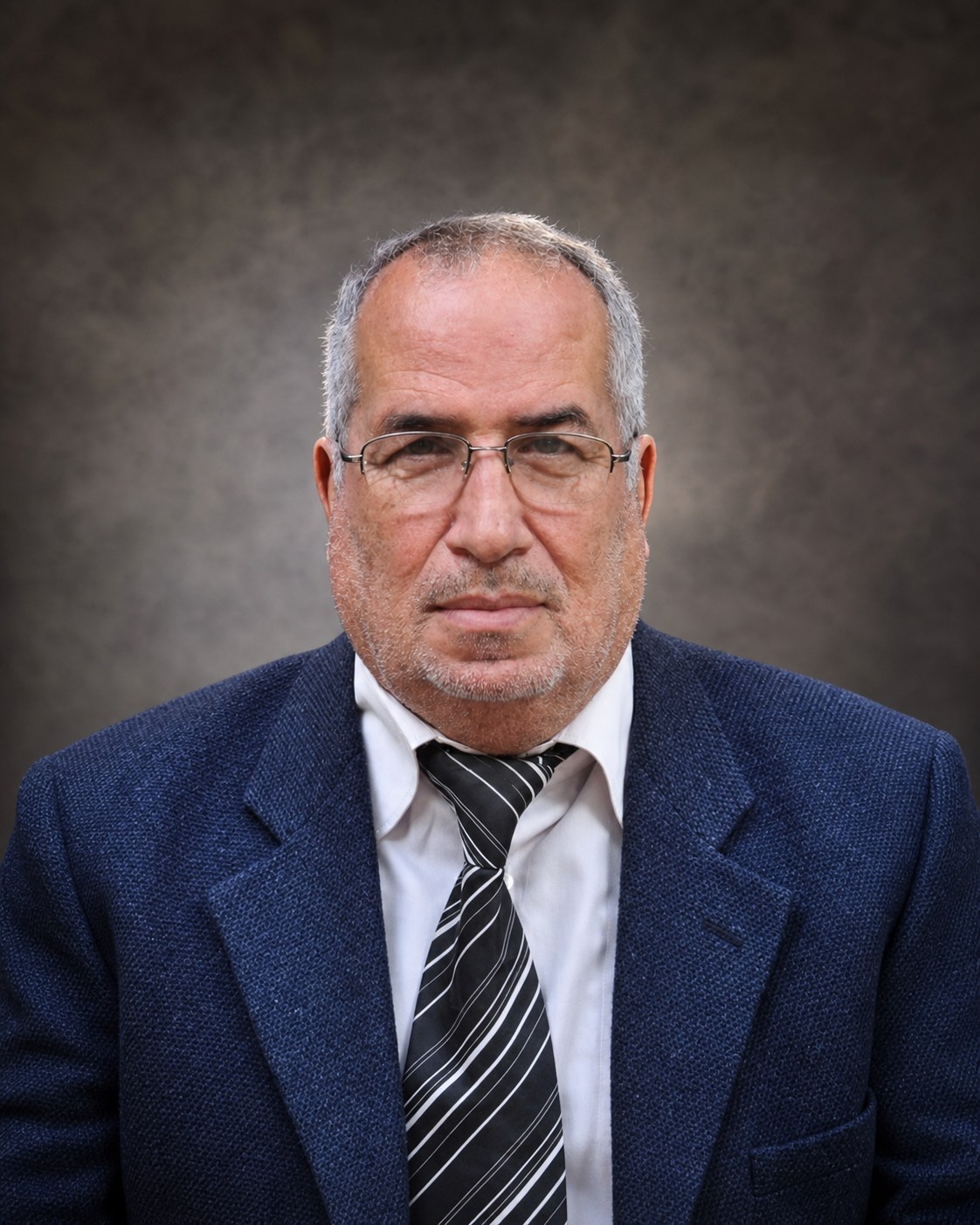 صورة الأستاذ إسماعيل الشواف
